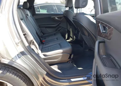 2020 Audi Q7 Premium 45 Tfsi Quattro Tiptronic from USA, damaged, VIN WA1AJAF79LD010027